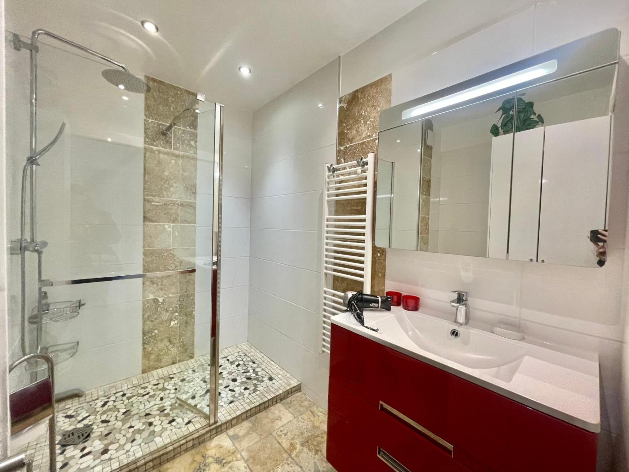 Studio Grand Hotel Croisette, By Welcome To Кан Екстериор снимка